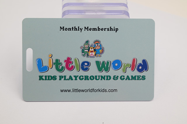 桂林新區(qū)國稅局實行“辦稅服務(wù)一卡通”，大大縮短了辦稅時間